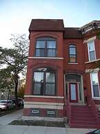 Bucktown, Urban Luxury and Convenience, Near L Train Stop at Western