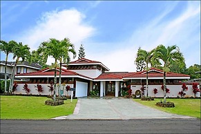 Rate Elegant Home With hot tub and Pool on Makai Golf Course