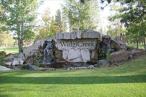 Widgi Creek Golf Course 18th Fairway 3 BR 3 BA New Townhome