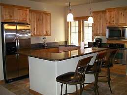 Widgi Creek Golf Course 18th Fairway 3 BR 3 BA New Townhome