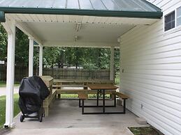 Family Friendly Lake House Located at Mid-west arm of Lake Fork