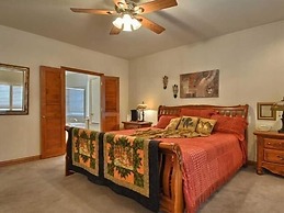 Family Friendly Lake House Located at Mid-west arm of Lake Fork