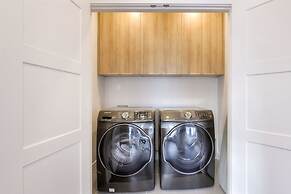 New Luxury Townhome 27