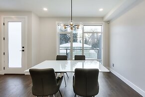 New Luxury Townhome 27