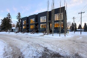 New Luxury Townhome 27