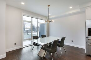 New Luxury Townhome 27