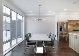 New Luxury Townhome 27