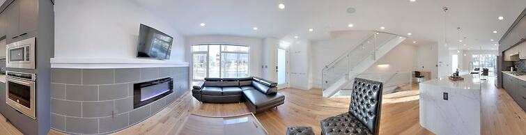 New Luxury Townhome 29