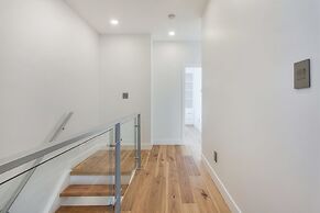 New Luxury Townhome 29