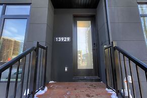 New Luxury Townhome 29