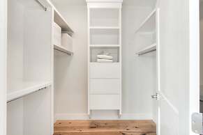 New Luxury Townhome 29