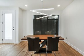 New Luxury Townhome 29