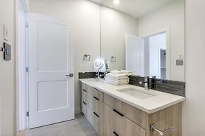 New Luxury Townhome 29