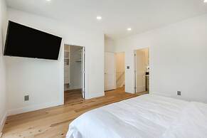 New Luxury Townhome 29