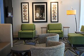 Holiday Inn Express & Suites Phoenix - Airport North by IHG