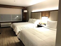 Holiday Inn Express & Suites Phoenix - Airport North by IHG