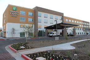 Holiday Inn Express & Suites Phoenix - Airport North by IHG
