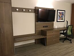 Holiday Inn Express & Suites Phoenix - Airport North by IHG