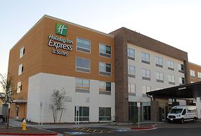 Holiday Inn Express & Suites Phoenix - Airport North by IHG