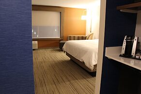 Holiday Inn Express & Suites Phoenix - Airport North by IHG