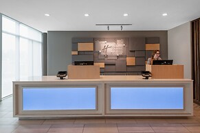 Holiday Inn Express & Suites Phoenix - Airport North by IHG