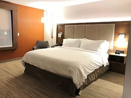 Holiday Inn Express & Suites Phoenix - Airport North by IHG