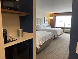 Holiday Inn Express & Suites Phoenix - Airport North by IHG