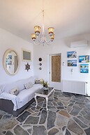 Aegean View Seaside Apartment Syros