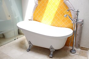 Hotel Lindo Ajijic B&B