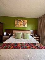 Hotel Lindo Ajijic B&B