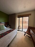 Hotel Lindo Ajijic B&B