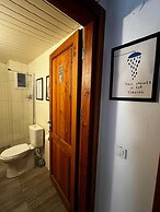 Kuyu Beergarden Hostel