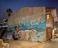 Kuyu Beergarden Hostel