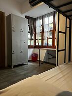 Kuyu Beergarden Hostel