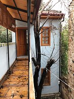 Kuyu Beergarden Hostel