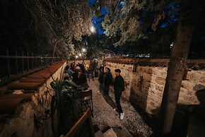 Kuyu Beergarden Hostel