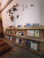 Kuyu Beergarden Hostel