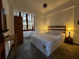 Kuyu Beergarden Hostel