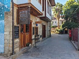 Kuyu Beergarden Hostel