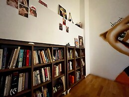 Kuyu Beergarden Hostel