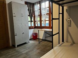 Kuyu Beergarden Hostel