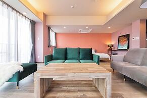 Breaky HOTEL