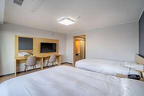 Cheongpung Resort Lake Hotel