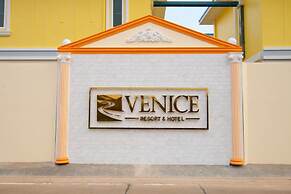 Venice Resort