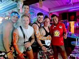 K & M House - Hostel