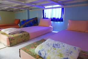 K & M House - Hostel