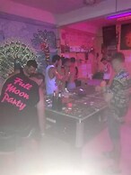 K & M House - Hostel