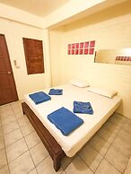 Jaya Hostel - Adults Only