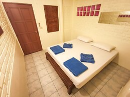 Jaya Hostel - Adults Only