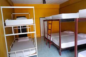 Jaya Hostel - Adults Only